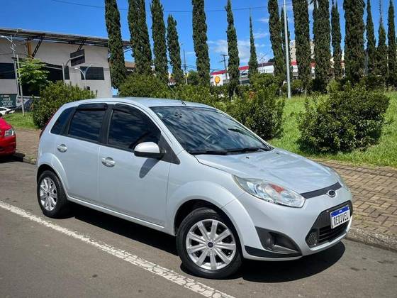 FORD FIESTA 1.6 ROCAM SE 8V FLEX 4P MANUAL